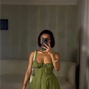 Meet your Posher, Mia